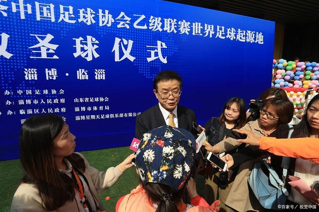 男篮世预赛，中国男篮离队第一人，郭士强爱徒离队，不是廖三宁